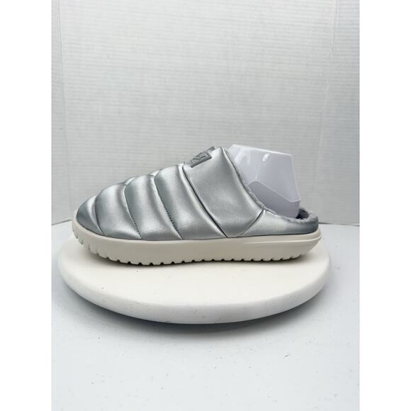 Nike Burrow SE Womens Size 9 Metallic Silver Slip On Slides Slipper Shoes NEW - Picture 1 of 9